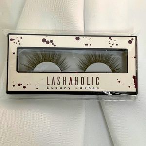Lashaholic Luxury Lashes